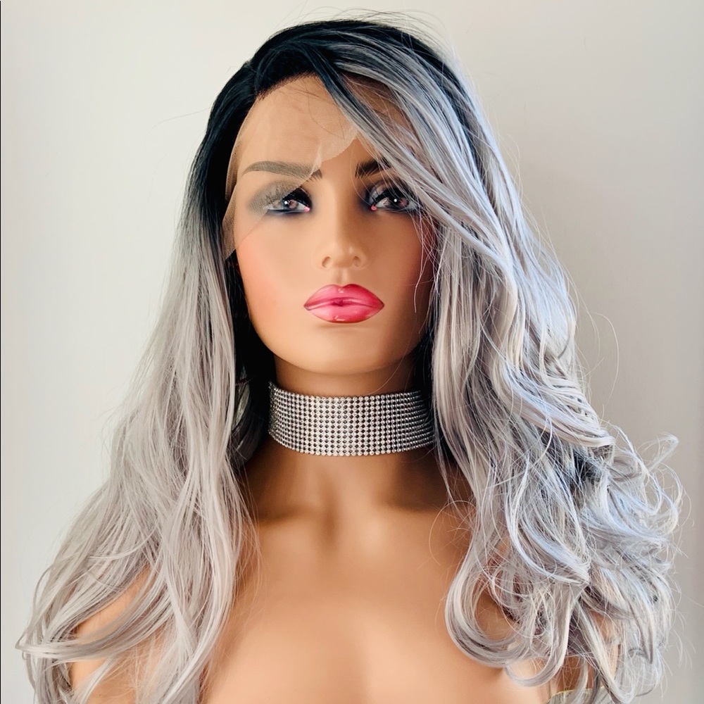 Beautiful Ombre Grey 13x2.5 Lace Front Wig for Daily Wear, Photos or Events 🖤🩶
